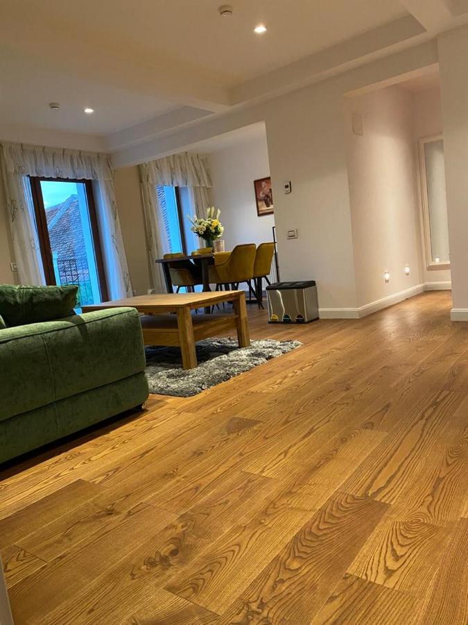 Apartaments Rîşnov Kültér fotó